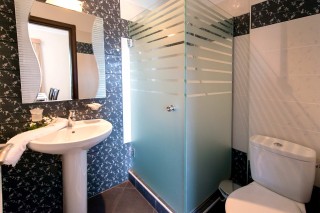 elegance-apartments-bathroom